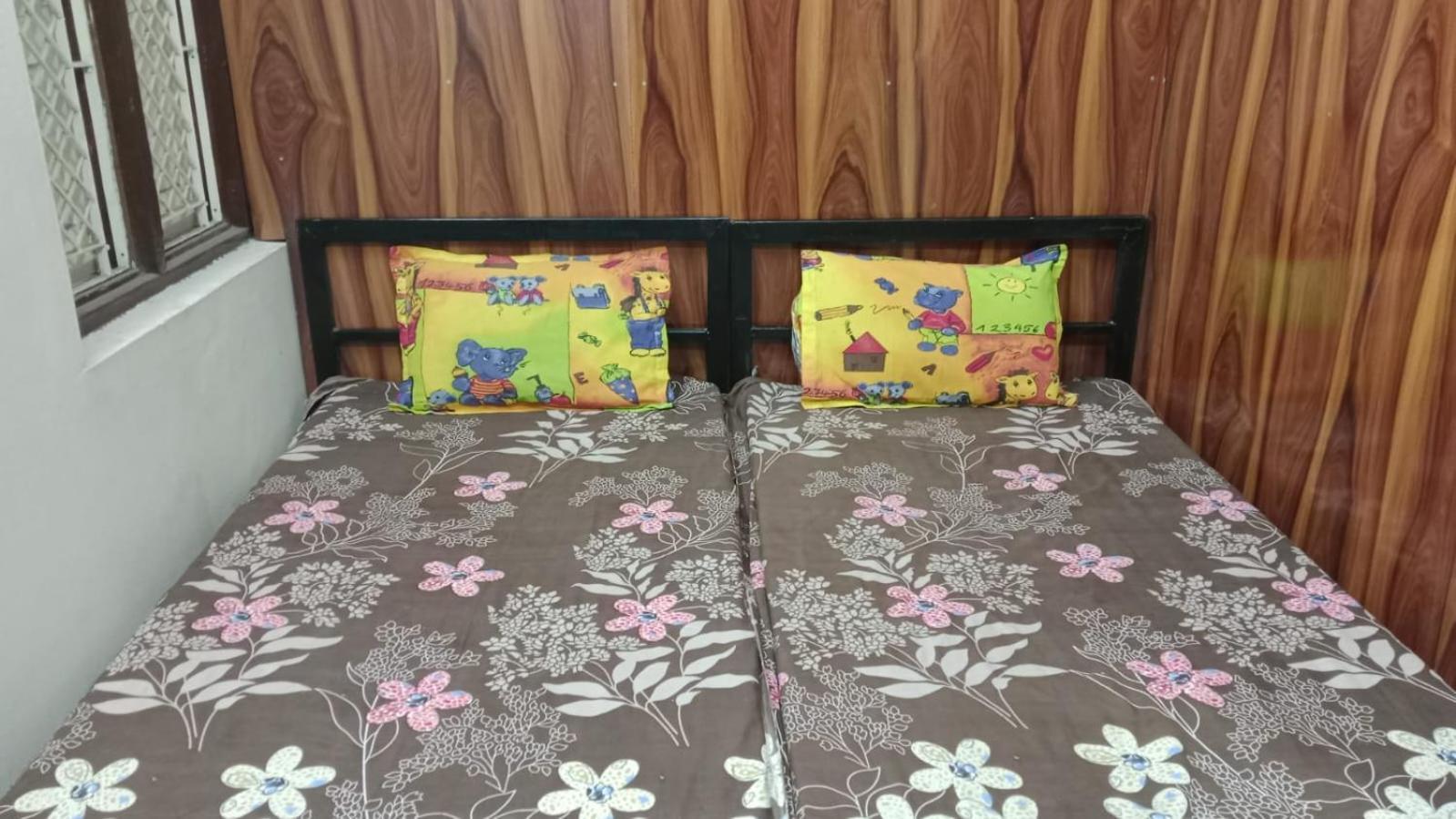Shivanjali Bhakt Niwas Udždžain Exteriér fotografie